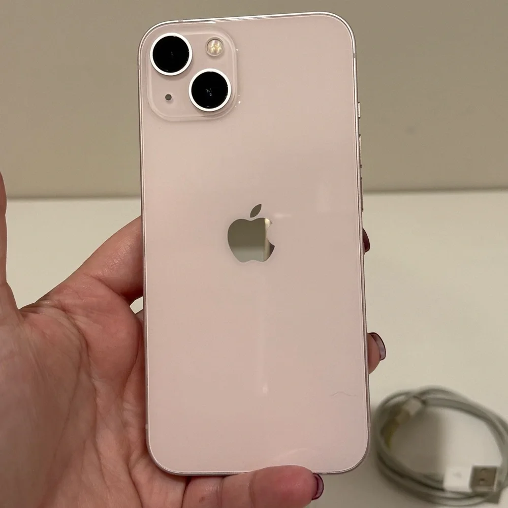 Apple iPhone 13 Rose Gold 256GB PRICE FIRM